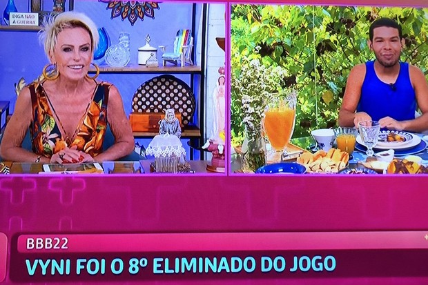 Vyni participa do Café com o Eliminado no Mais Você (Foto: TV Globo)