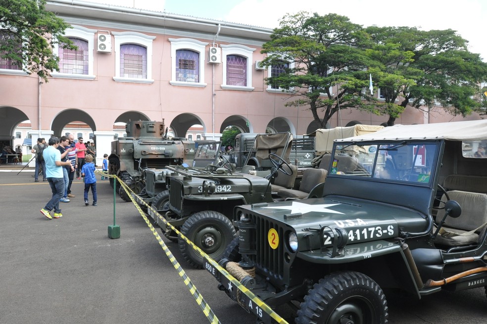 Escola de Cadetes faz evento com exposição de viaturas em Campinas (Foto: Joaquim Nascimento/EsPCEx)