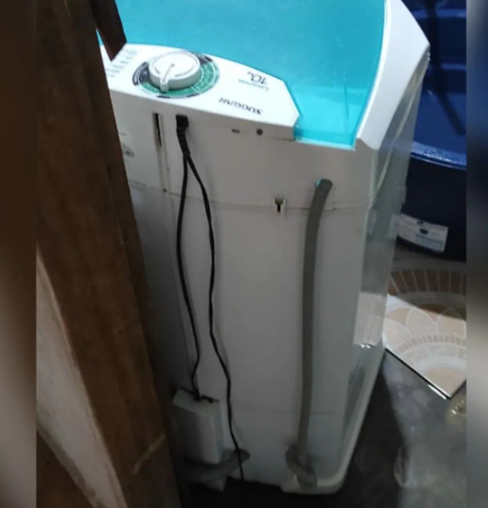 Mulher morre após sofrer choque elétrico ao usar máquina de lavar no interior do Acre  — Foto: Asscom/PM-AC