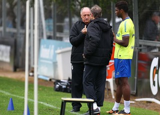 Com Felipão, Grêmio planeja valorizar garotos da base e enxugar elenco
