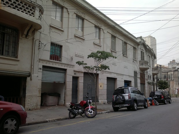 Casa no bairro da Liberdade que destaca pela fachada (Foto: Tadeu Rui Nascimento/VC no G1)