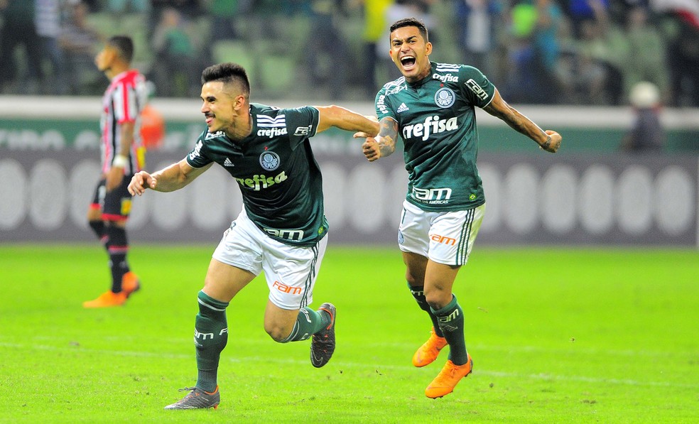 Dudu e Willian s&atilde;o os jogadores com maior participa&ccedil;&atilde;o nos gols do Palmeiras no Campeonato Brasileiro &mdash; Foto: Marcos Ribolli