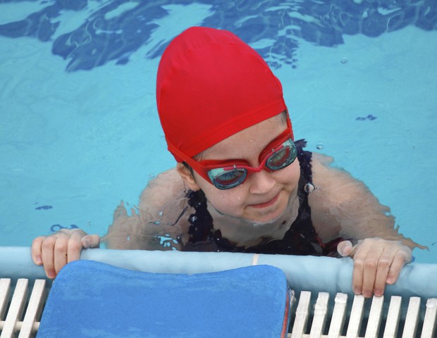 natação; criança; atividade física (Foto: Thinkstock)
