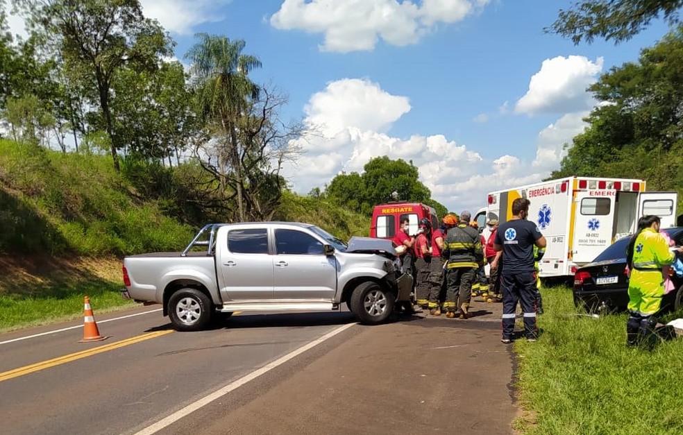 Três da mesma família ficam feridos em batida com caminhonete em rodovia de Borborema — Foto: Arquivo pessoal