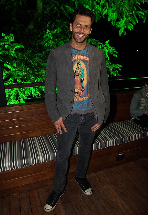 Henri Castelli inaugura seu próprio bar em São Paulo - Quem | QUEM News