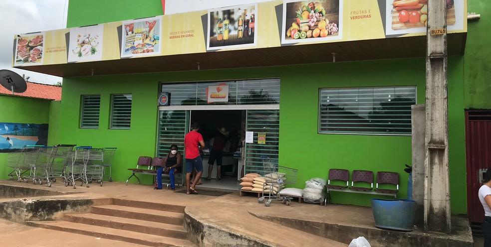 Estabelecimentos comerciais sofrem com baixa cobertura de internet em Santa Maria das Barreiras, no sul do Pará. — Foto: Clodomir Fontenelle/Arquivo pessoal
