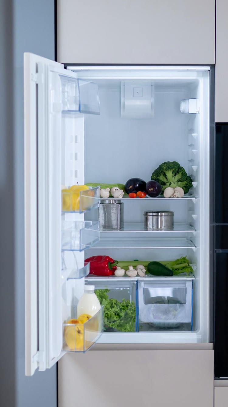 Como descongelar a geladeira sem drama (e rapidinho!)