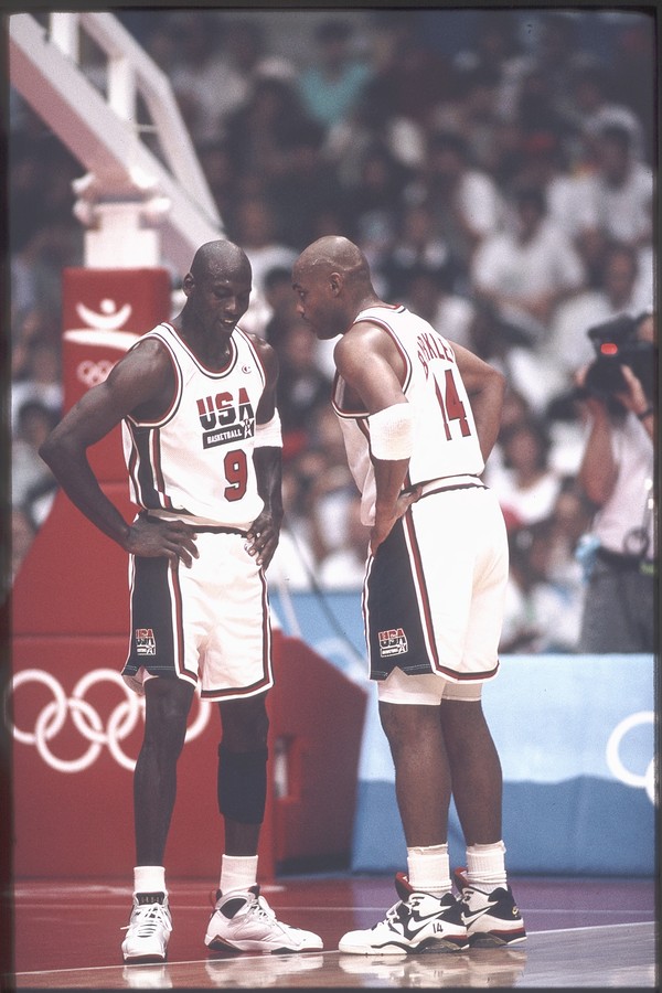 Michael Jordan e Charles Barkley nos Jogos Olímpicos de 1992 (Foto: Getty Images)