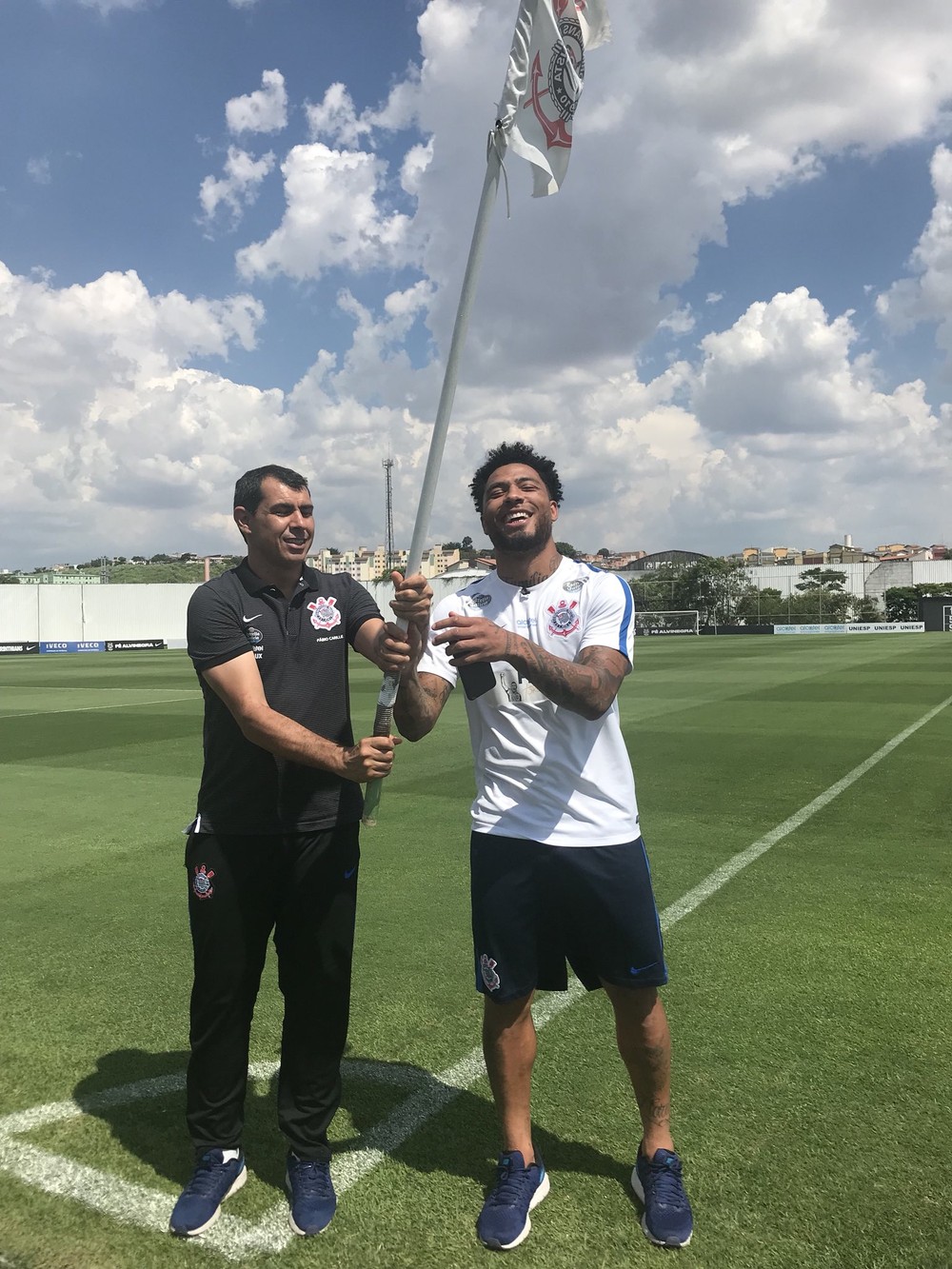 A Fiel vai ter que esperar: Corinthians só irá atrás de um centroavante do exterior após a Copa do Mundo 