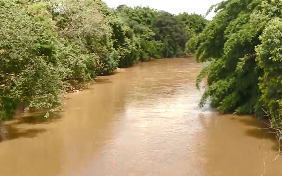 Rio Atibaia no dia 4 de mar&ccedil;o de 2020 em Sousas, distrito de Campinas. &mdash; Foto: Reprodu&ccedil;&atilde;o/EPTV
