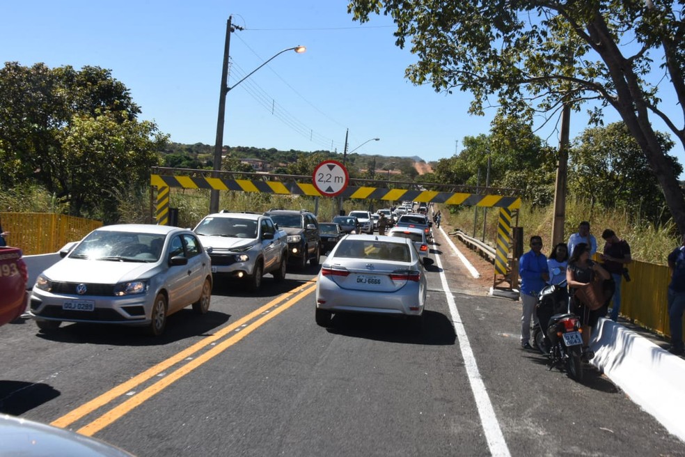 O antigo modelo dos limitadores de altura era fixo — Foto: Esequias Araújo/Governo do Tocantins