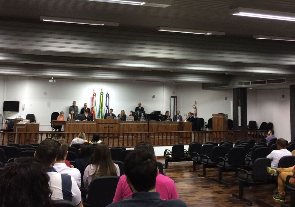 Senten&ccedil;a foi lida na tarde desta quarta-feira em Joinville (Foto: Cinthia Raasch/RBS TV)