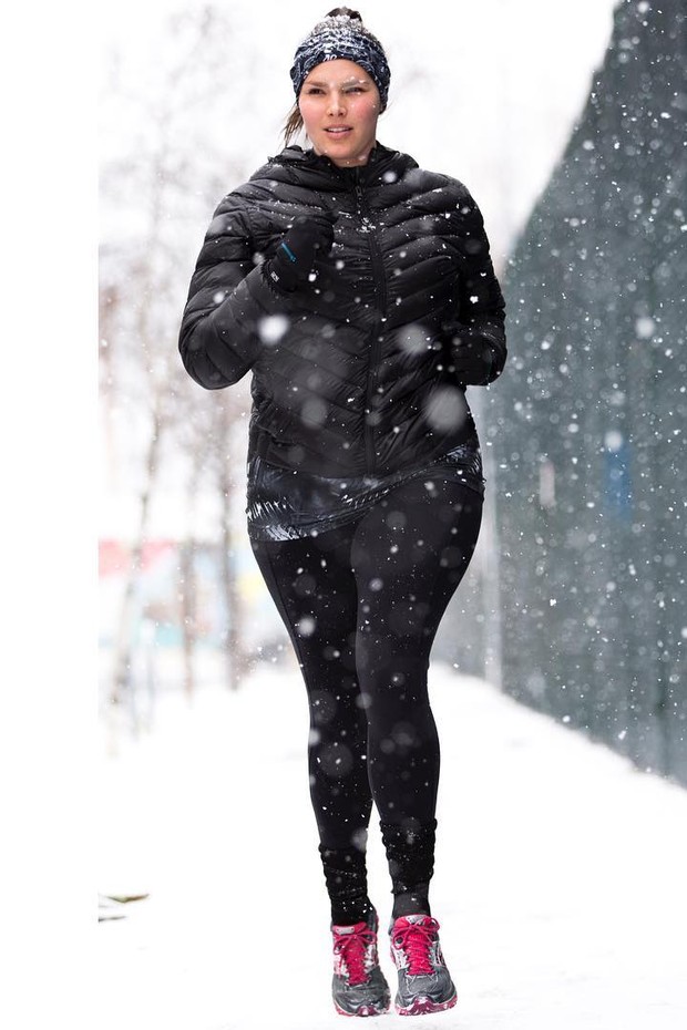 Candice Huffine: corrida até sob a neve (Foto: Instagram/Reprodução)