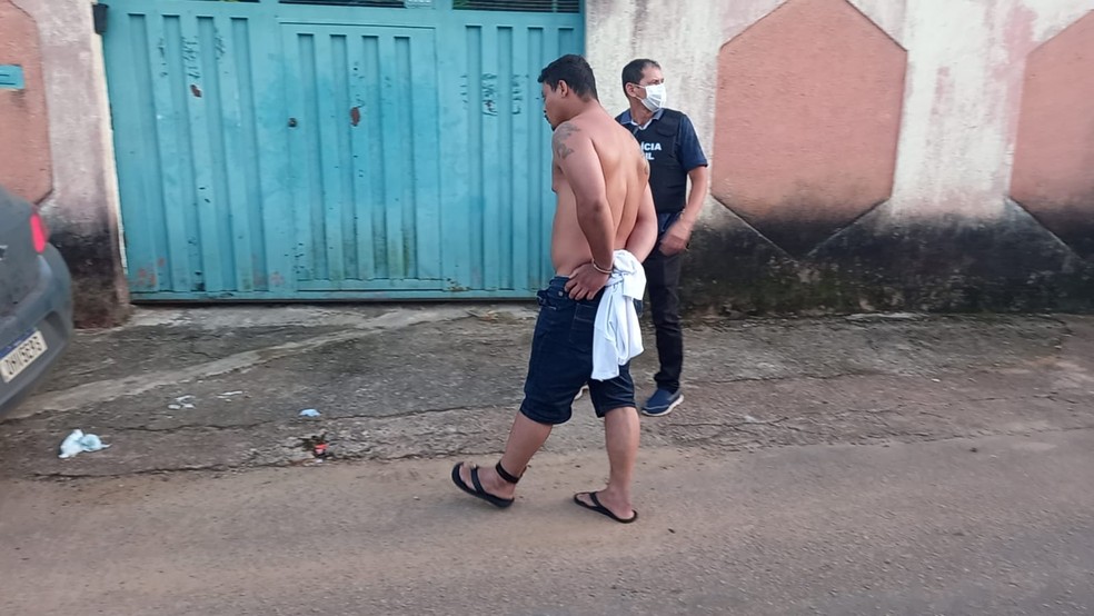 Casal é preso suspeito de cometer assaltos na região central de Porto Velho — Foto: divulgação 