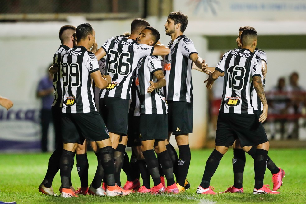 Jogadores do Atlético-MG comemoram gol diante do Villa Nova-MG — Foto: Bruno Cantini / Atlético