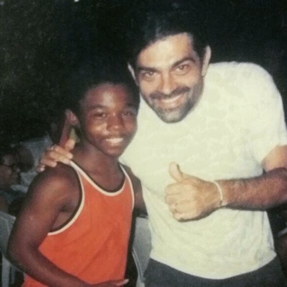  Luiz Antônio do Nascimento with Eduardo Moscovis in O Cravo e a Rosa (Photo: Reproduction / Instagram)
