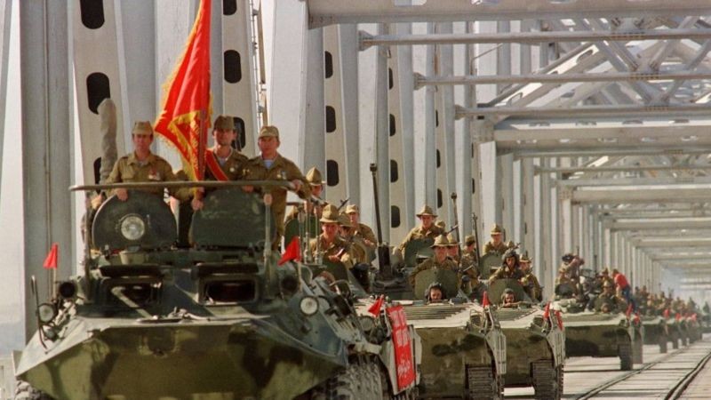 A União Soviética iniciou a retirada de suas tropas do Afeganistão em 1988 (Foto: Getty Images via BBC News)