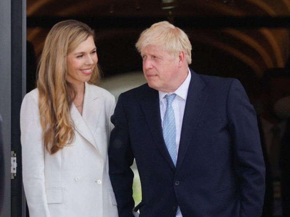 Boris Johnson com sua mulher Carrie Johnson