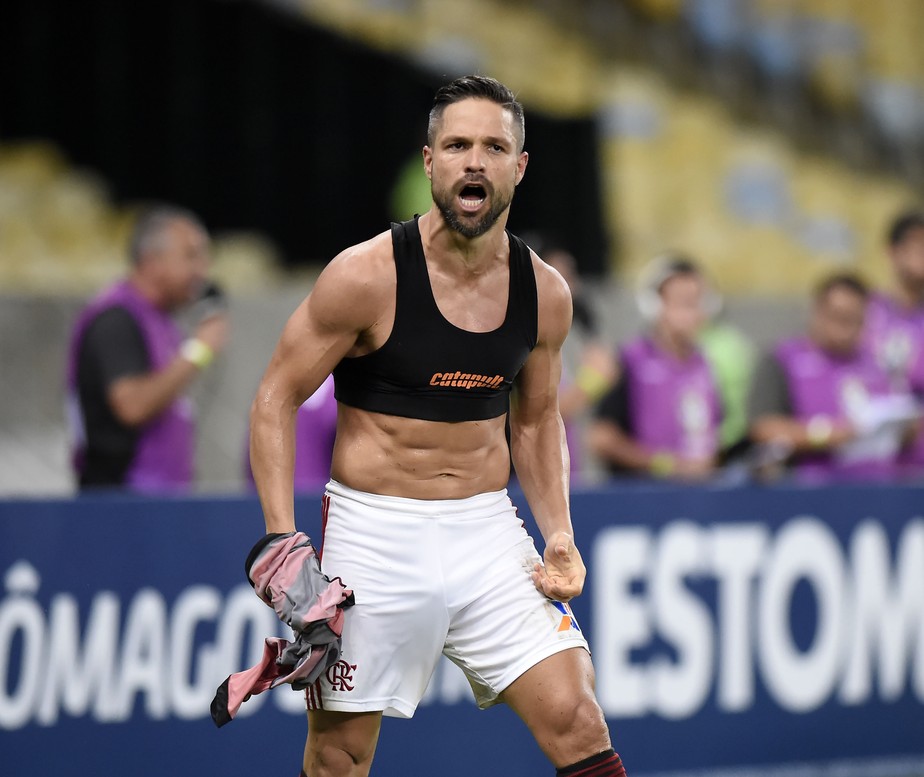 Rodízio do time, Dome e Fla-Flu: Diego avalia momento do Flamengo