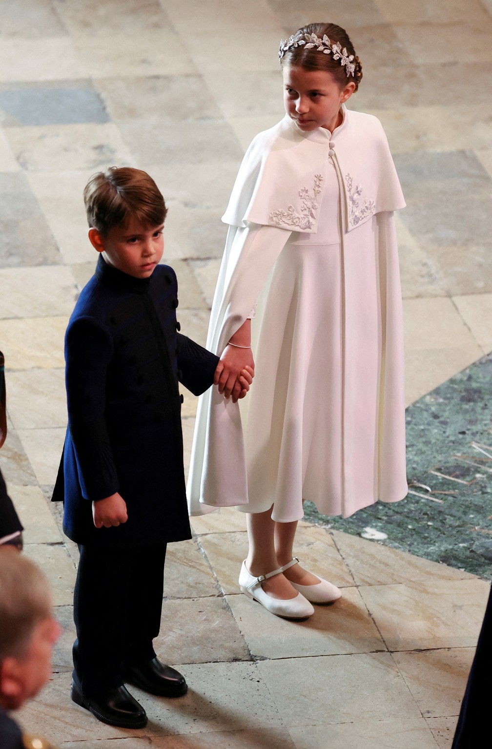 A princesa Charlotte de Gales e o príncipe Louis na cerimônia de coroação do rei Charles III e da rainha Camilla, na Abadia de Westminster, em Londres, em 6 de maio de 2023 — Foto: Phil Noble/POOL/AFP