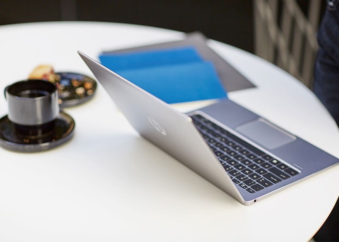 Notebook possui portas USB-C e monitor que dobra a 180º (Crédito: Divulgação/HP)