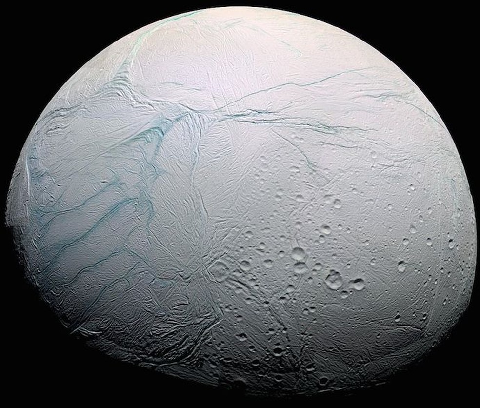 Encélado, lua de Saturno (Foto: Reprodução/Nasa)
