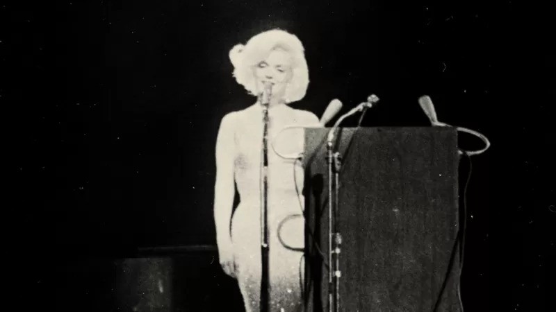 Marilyn Monroe cantou o famoso 