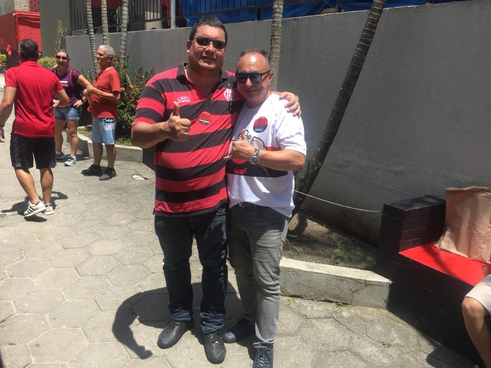 Marcelo Vargas, da chapa branca, com Mauro Serra, candidato a vice &mdash; Foto: Raphael Zarko/GloboEsporte.com