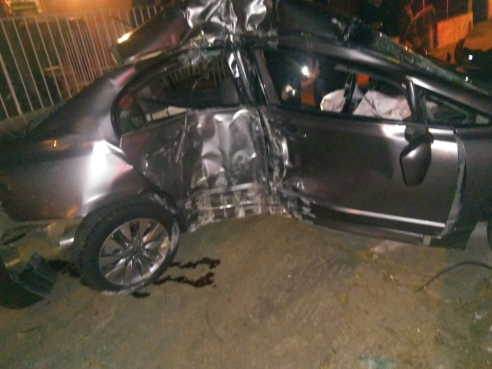 Motoristas ficam feridos ao se envolver em acidente na Ã¡rea central de Itapetininga (Foto: Arquivo Pessoal/Edgard Affonso)
