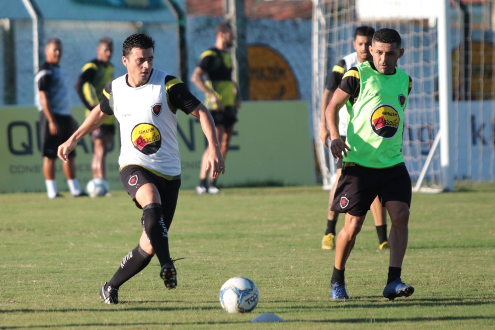 Itaqui em treinamento do Botafogo-PB no CT da Maravilha do Contorno — Foto: Raniery Soares / Rádio CBN João Pessoa