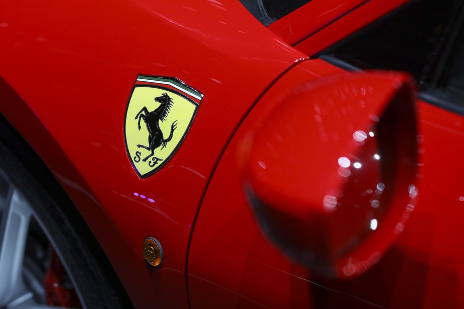 Ferrari planeja incrementar o ruído do motor para seus supercarros elétricos