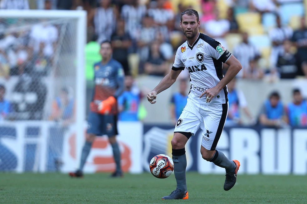 A dupla Gatito e Carli que virou her&oacute;i do t&iacute;tulo do Botafogo (Foto: Vitor Silva/SSPress/Botafogo)