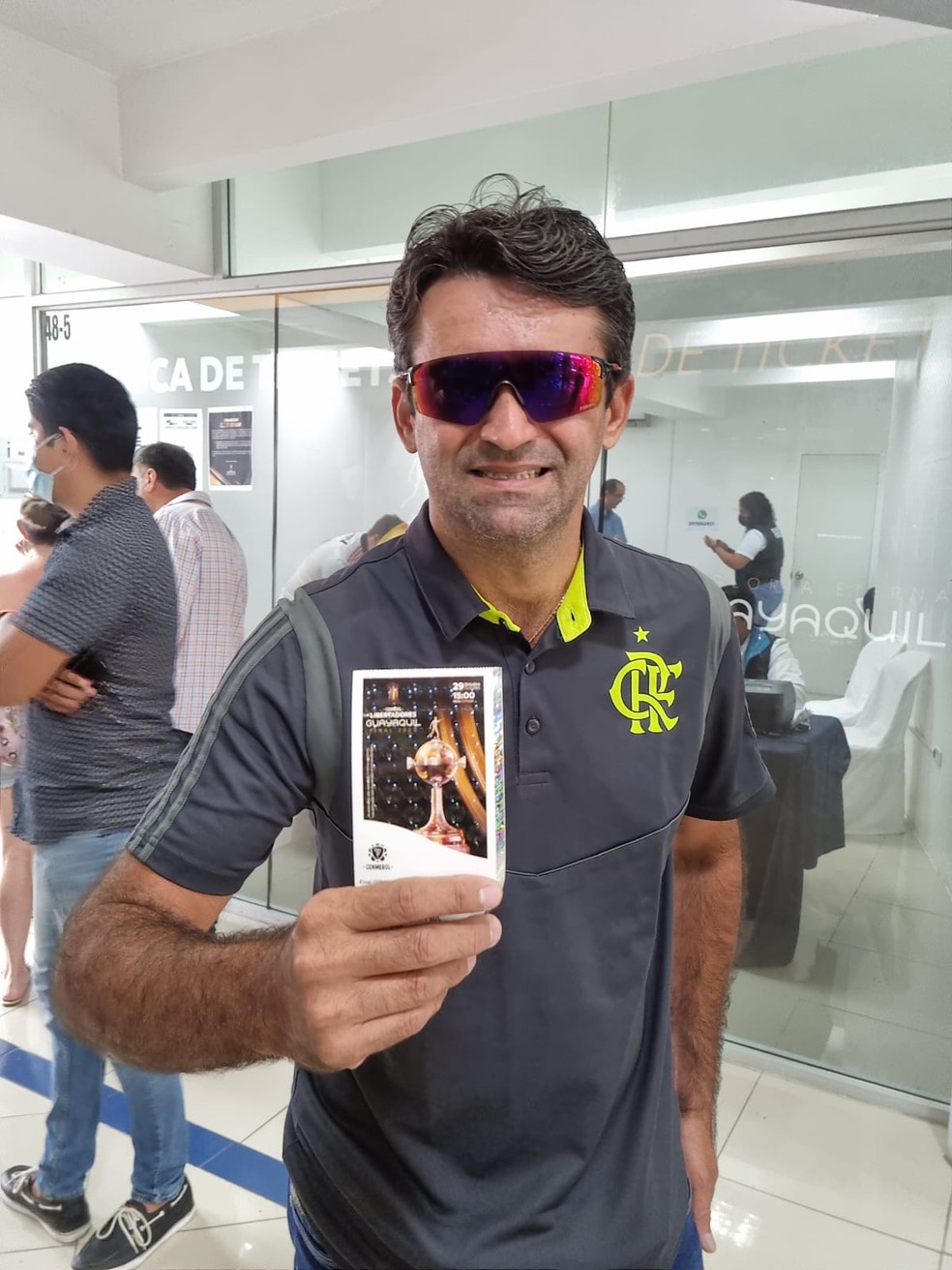 Pascoal Medeiros j&aacute; com o ingress&atilde;o para a decis&atilde;o da Libertadores &mdash; Foto: Acervo pessoal