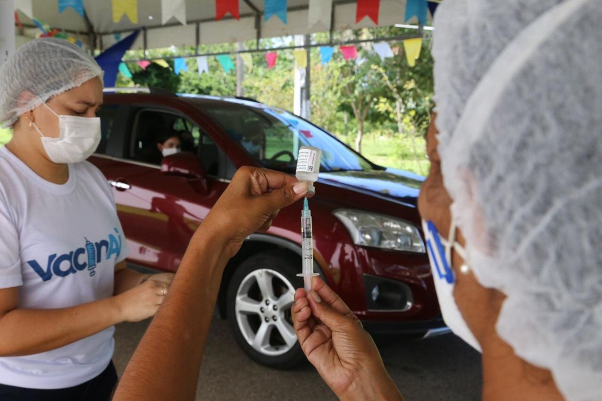 Aracaju realiza vacinação da 1ª dose contra a Covid-19 para pessoas com 37 anos ou mais neste domingo - Vimarsana News