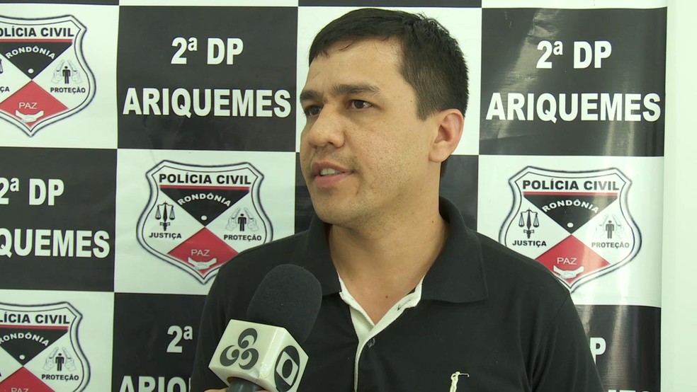 Delegado Joás da Silva cometa que Polícia Civil aguarda pelos resultados dos exames da perícia  (Foto: Rede Amazônica/Reprodução)