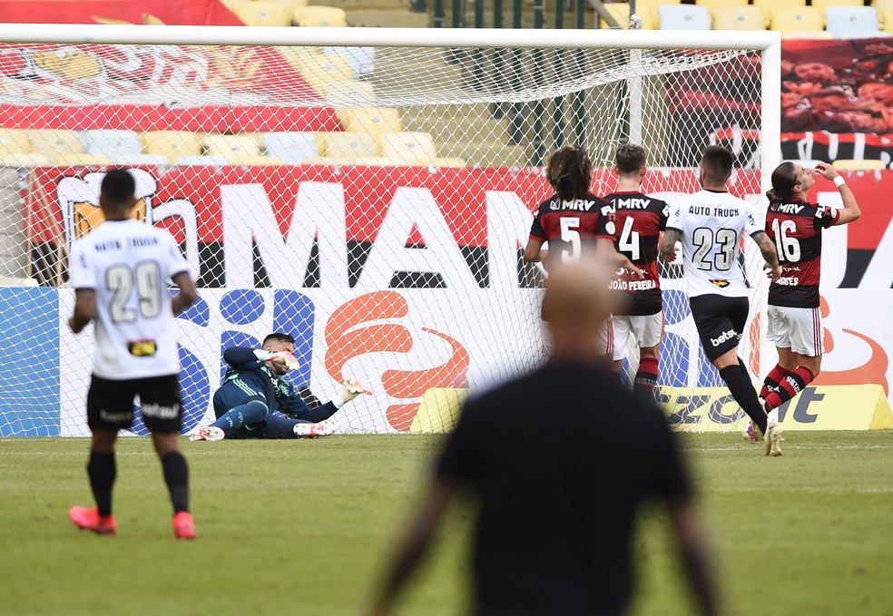 O gol sofrido pelo Flamengo — Foto: André Durão