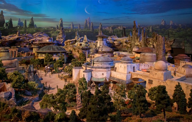 Atração temática do Star Wars na Disney (Foto: Reprodução/Twitter)