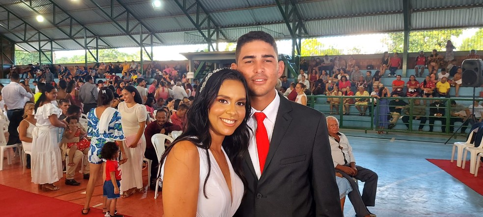 Maria Eduarda e Alex Modesto também casaram nesta sexta-feira (9) — Foto: Murilo Lima/Rede Amazônica Acre