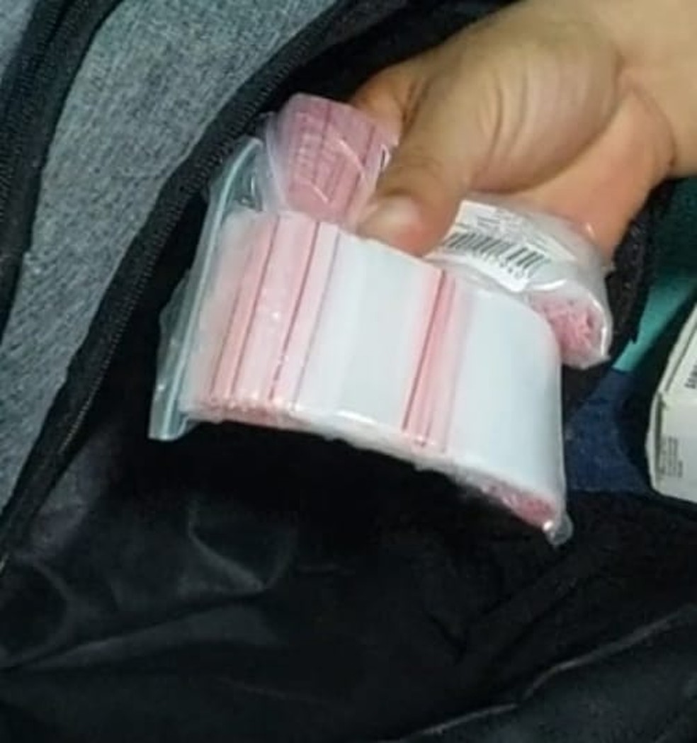 Drogas já estavam embaladas para venda — Foto: Divulgação/Polícia Civil