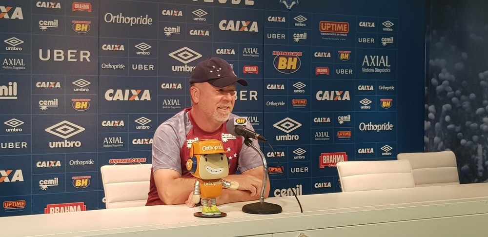 Mano confirma Edílson e possível estréia de promessa