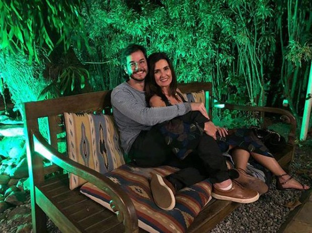 Túlio Gadêlha e Fátima Bernardes comemorando o Dia dos Namorados (Foto: Reprodução/Instagram)