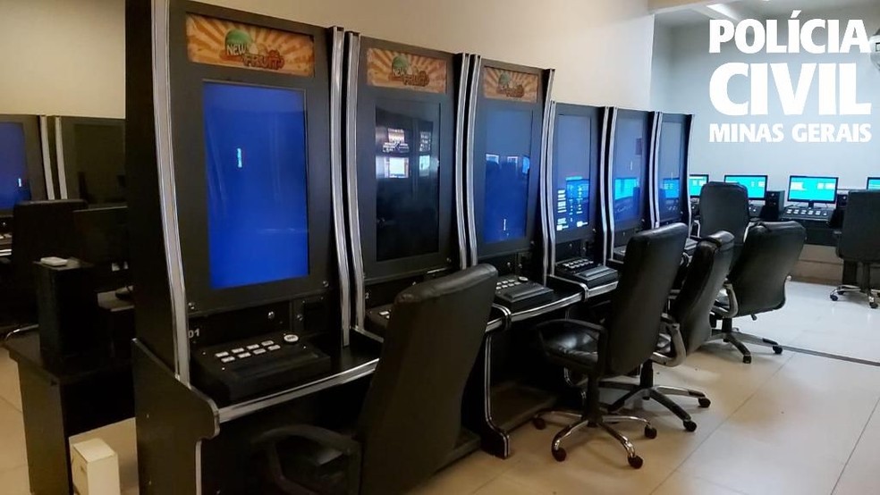 Operação contra jogos de azar prende 20 pessoas e apreende 220 máquinas caça-níqueis em BH. — Foto: Polícia Civil de Minas Gerais 
