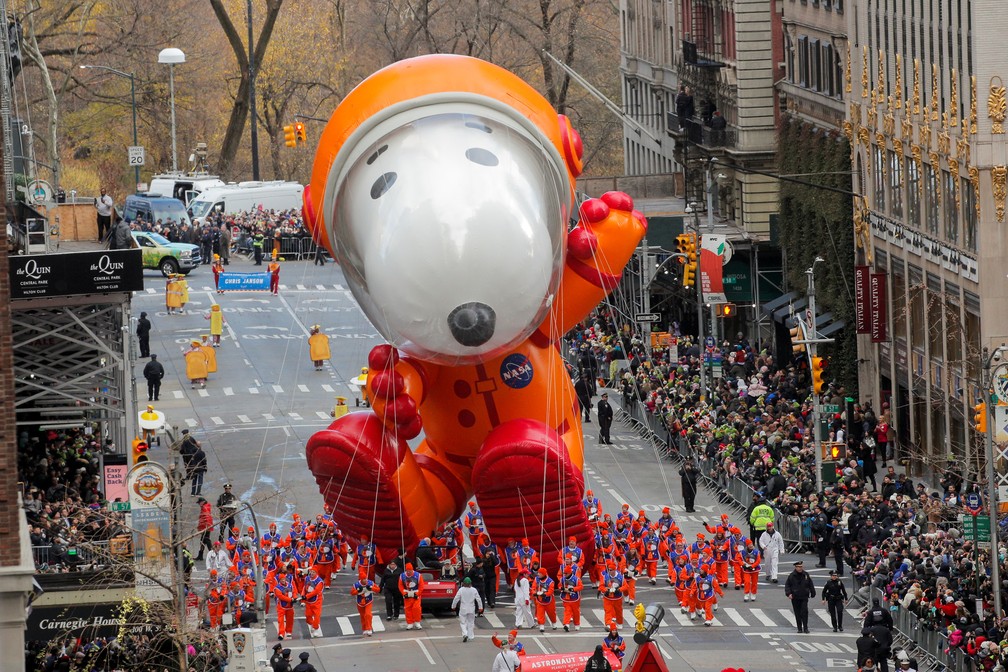 Nova York tem tradicional parada de Ação de Graças com balões gigantes;  veja fotos | Mundo | G1