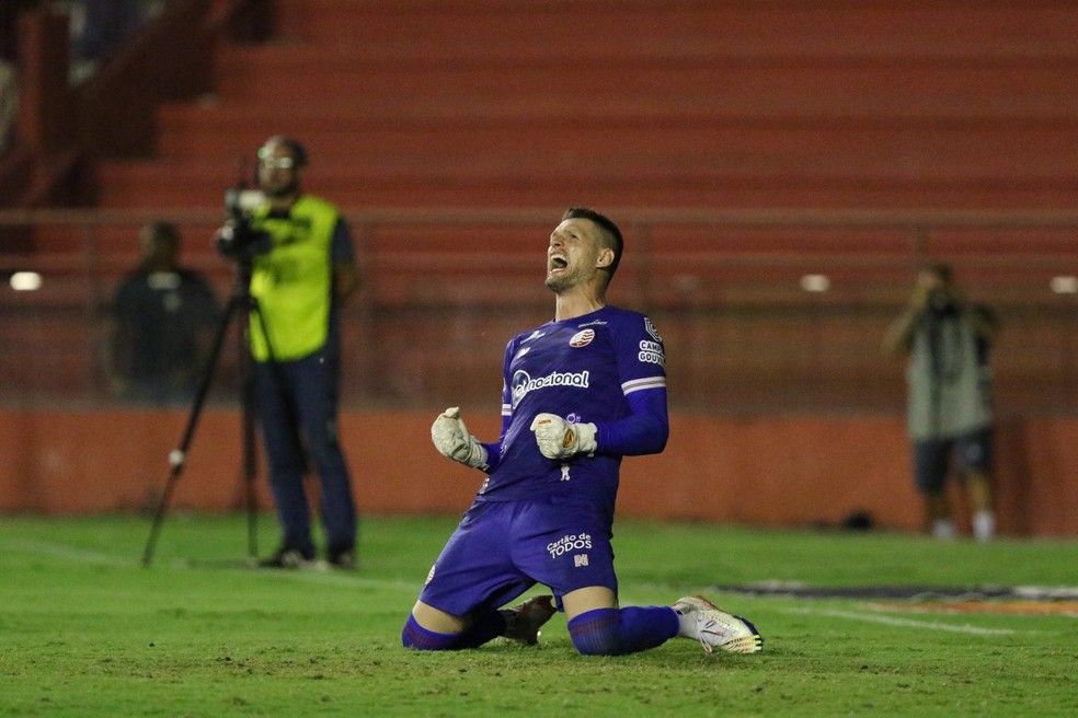 Goleiro Vágner em Náutico x Salgueiro — Foto: Marlon Costa/Pernambuco Press