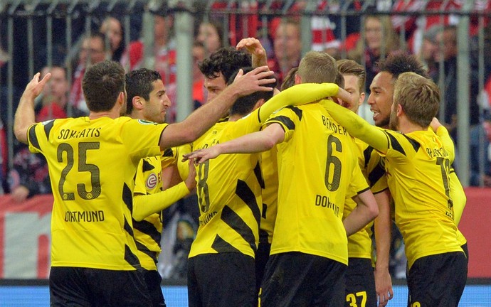Comemoração Borussia Dortmund x Bayern de Munique (Foto: EFE)