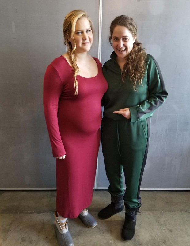 Amy Schumer e a irmã, Kim (Foto: Reprodução/Instagram)