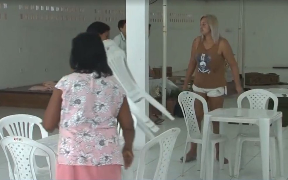 Familiares quando estavam nos preparativos do casamento de Rafael e BÃ¡rbara, em Feira de Santana â Foto: ReproduÃ§Ã£o/TV SubaÃ©