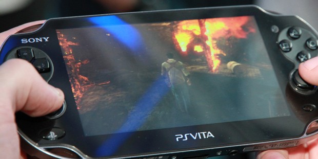 Entenda A Diferenca Entre O Umd Do Psp E O Cartucho Do Ps Vita Noticias Techtudo Entenda A Diferenca Entre O Umd Do Psp E O Cartucho Do Ps Vita Noticias Techtudo