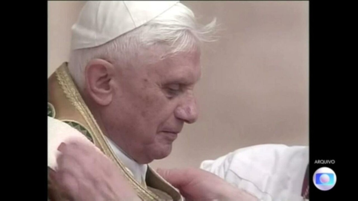Bento XVI admite que participou de reunião quando era arcebispo sobre padre alemão acusado de pedofilia