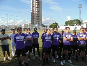 Jogadores Araxá Esporte Clube novo elenco  (Foto: Divulgação/AEC)
